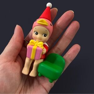 Sonny Angel Santa’s Little Helper Christmas Series - DUCK